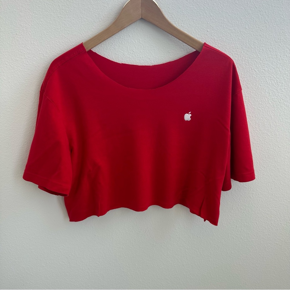Apple off-the-shoulder crop top